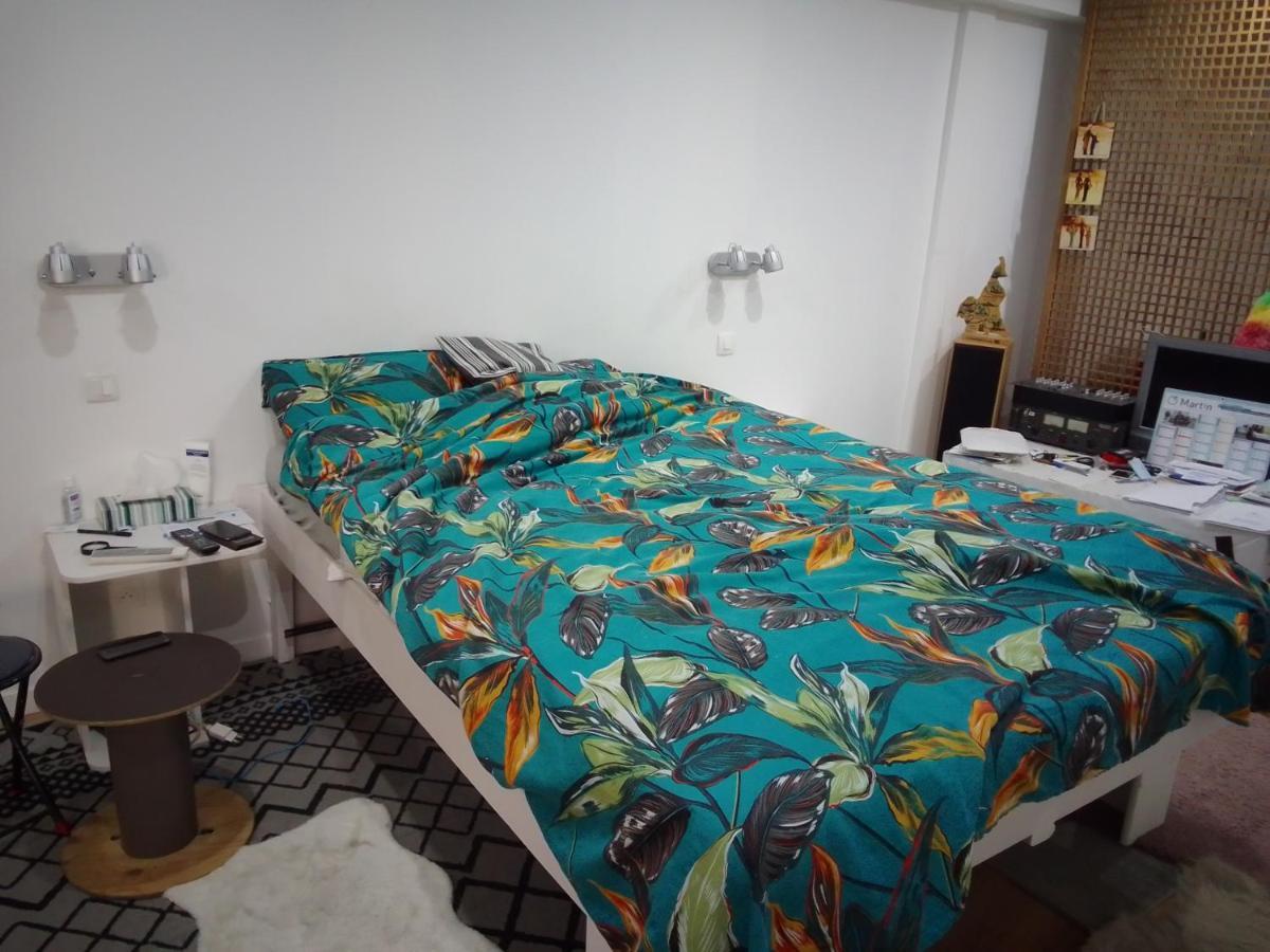 Chambre Chez L'Habitant Saint-Pierre-le-Moutier Bagian luar foto