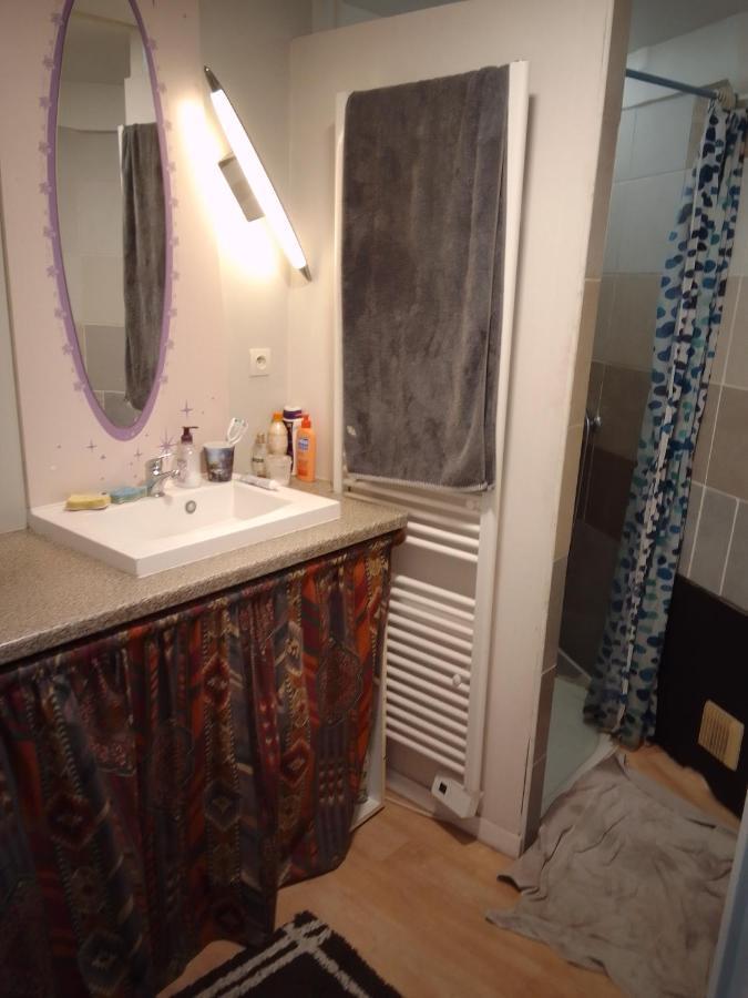Chambre Chez L'Habitant Saint-Pierre-le-Moutier Bagian luar foto